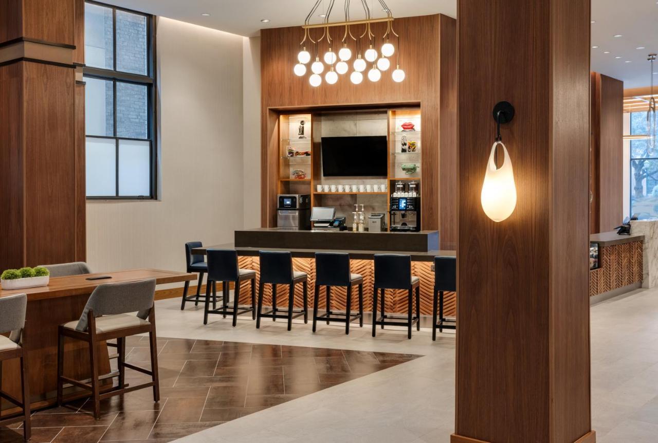 Hyatt Place Houston Downtown Exterior photo